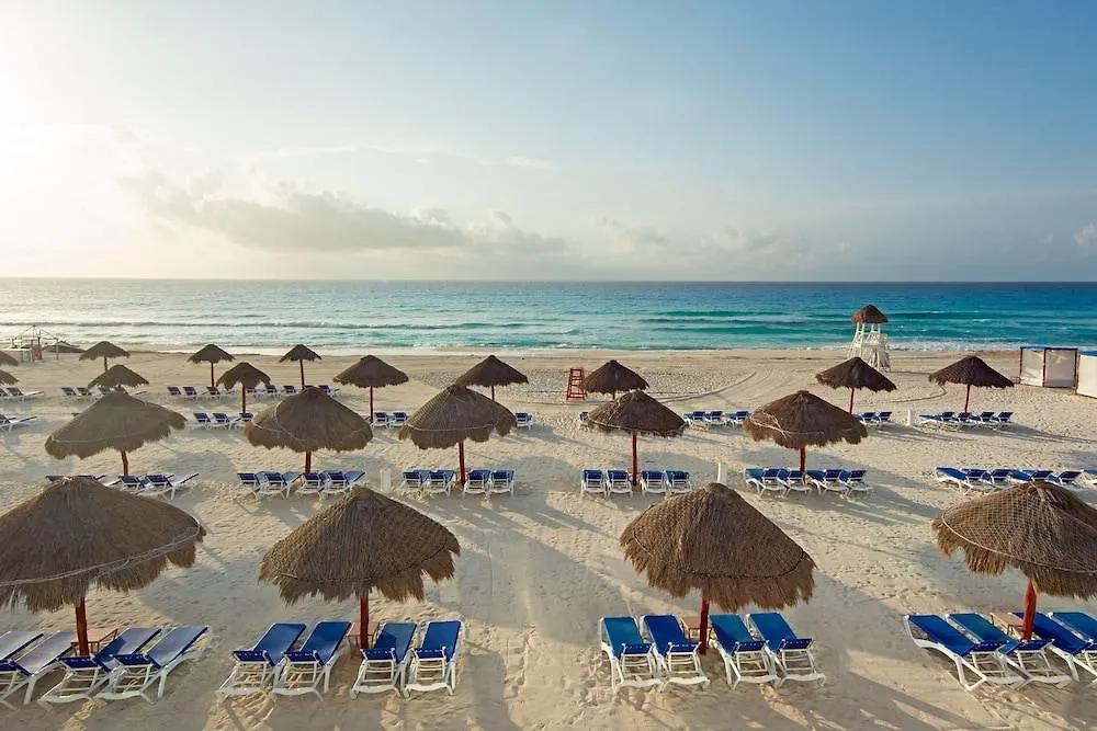 Sunset Royal Hotel Cancun