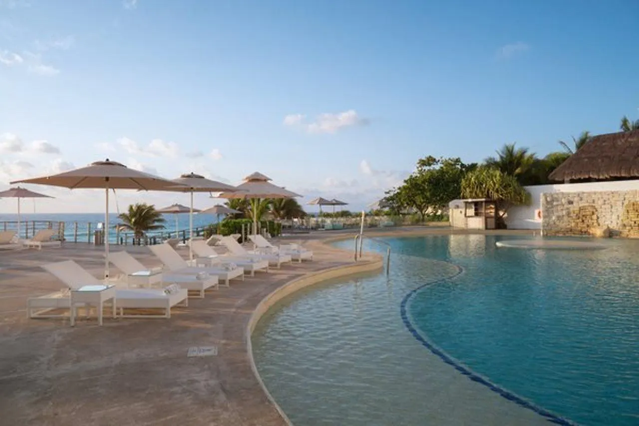 Sunset Royal Hotel Cancun
